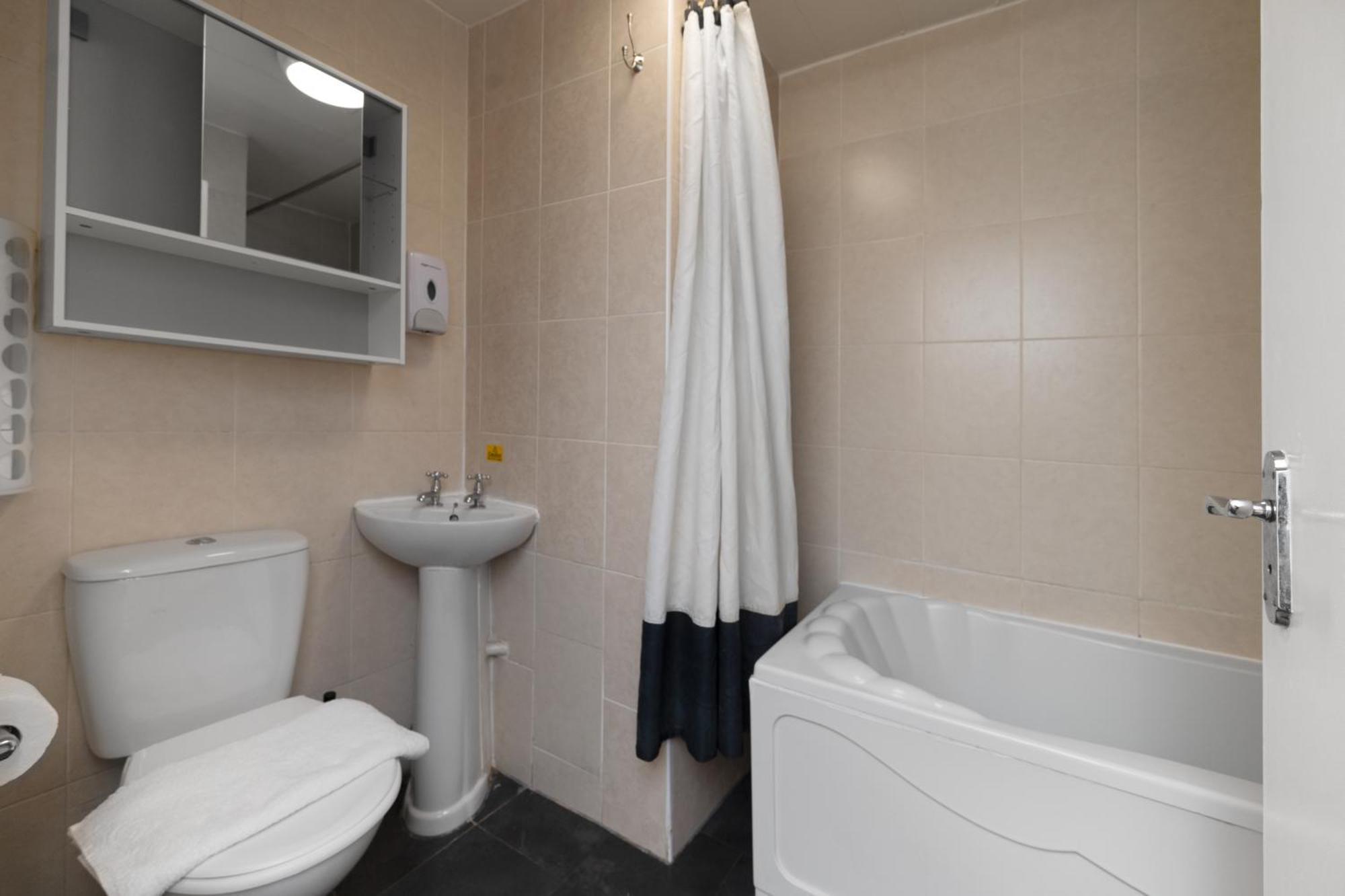 Flexistay Tulsi Aparthotel Croydon Exteriér fotografie
